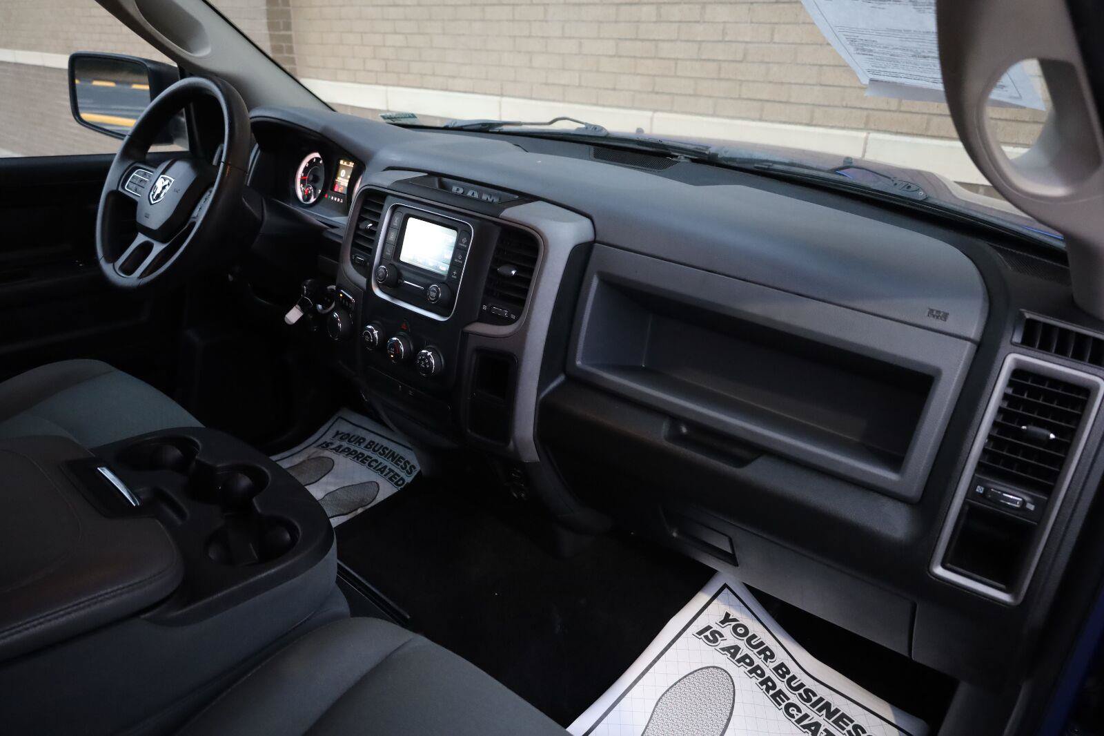 Used 2015 RAM 1500 Express RWD image 27