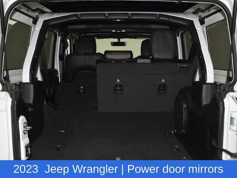 Used 2023 Jeep Wrangler Unlimited Sahara w/ Cold Weather Group AWD/4WD image 28