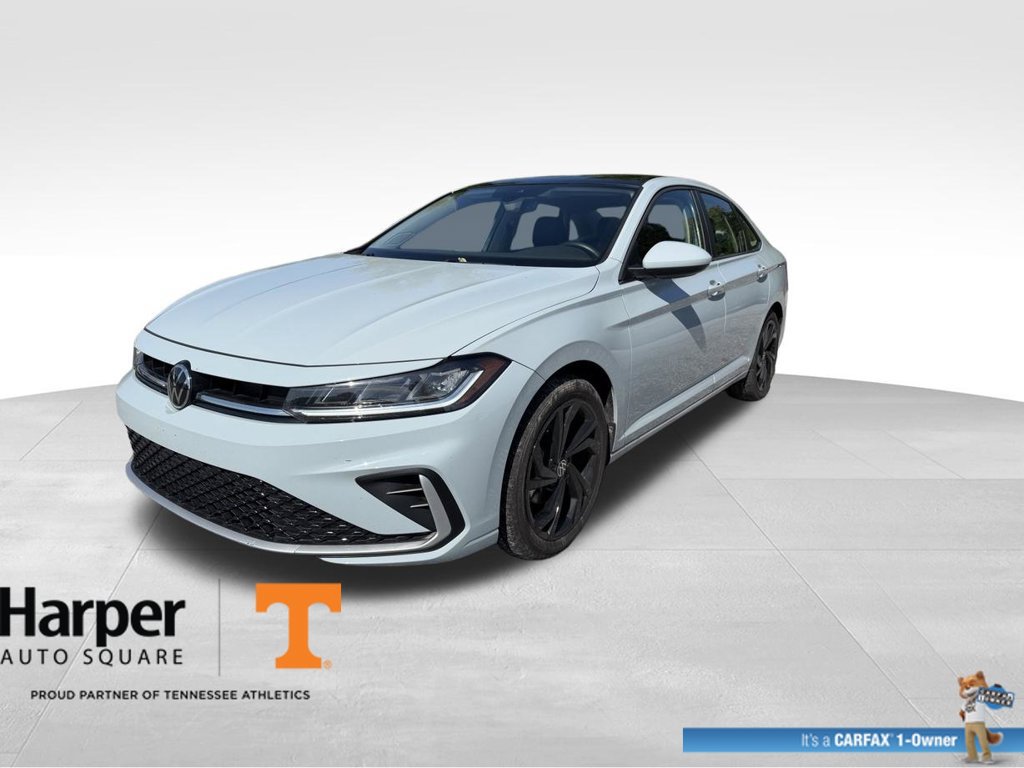 Used 2025 Volkswagen Jetta SE w/ Sunroof Package FWD image 1