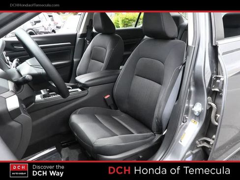 Used 2023 Nissan Altima 2.5 SV FWD image 18