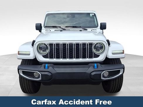 Used 2024 Jeep Wrangler Unlimited Sahara w/ Technology Group AWD/4WD image 2