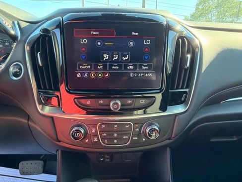 Certified 2023 Chevrolet Traverse RS AWD/4WD image 20