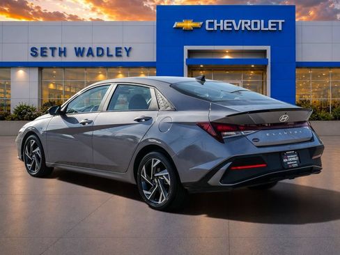 Used 2025 Hyundai Elantra Sport FWD image 57