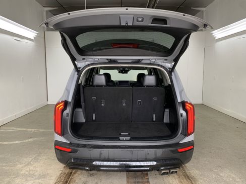 Used 2022 Kia Telluride EX w/ EX Premium Package image 44