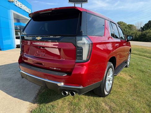 Used 2025 Chevrolet Tahoe Premier AWD/4WD image 7