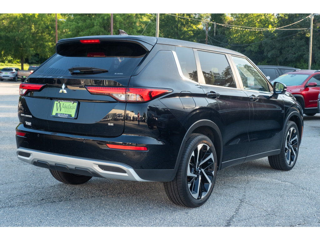 Used 2024 Mitsubishi Outlander SE AWD/4WD image 8