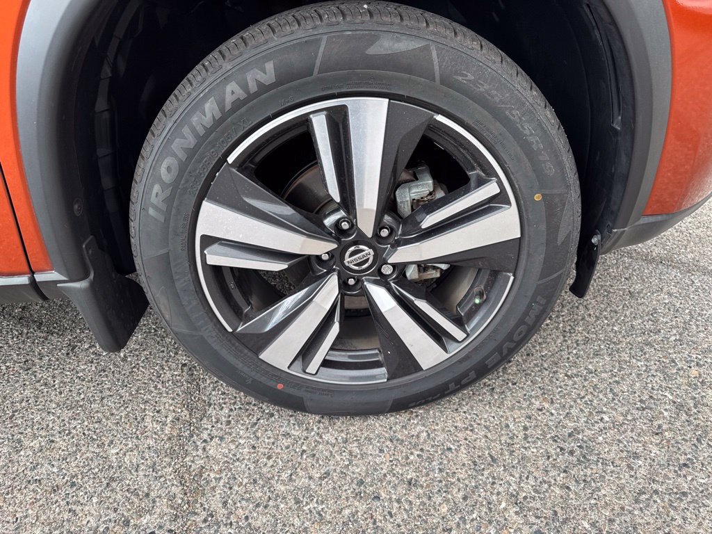 Used 2021 Nissan Rogue SL w/ Premium Package FWD image 16