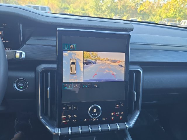 Used 2025 GMC Acadia AT4 AWD/4WD image 22