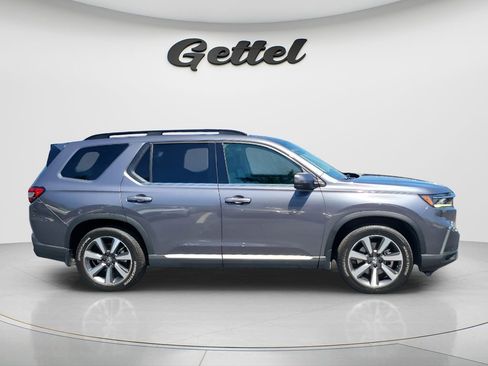 Used 2023 Honda Pilot Elite image 4
