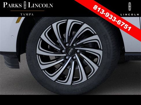 New 2025 Lincoln Navigator L Black Label image 42