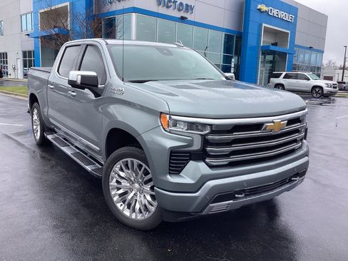 Used 2025 Chevrolet Silverado 1500 High Country w/ Z71 Off-Road Package image 9