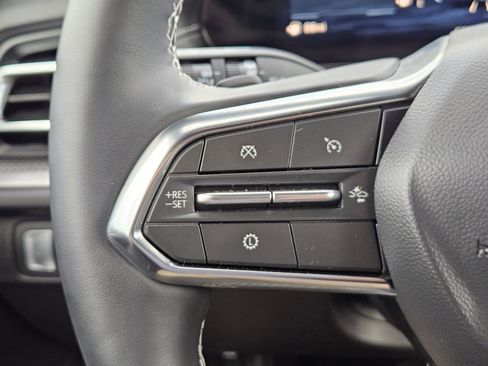 Certified 2026 Chevrolet Traverse LT w/ Driver Confidence Package image 24