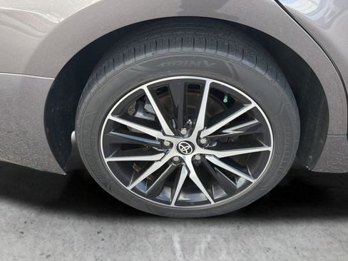 Used 2022 Toyota Camry SE w/ Convenience Package FWD image 45