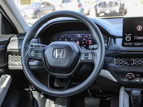 Certified 2025 Honda Accord LX image 15