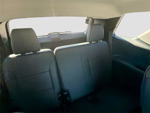 Used 2021 Chevrolet Traverse RS image 21