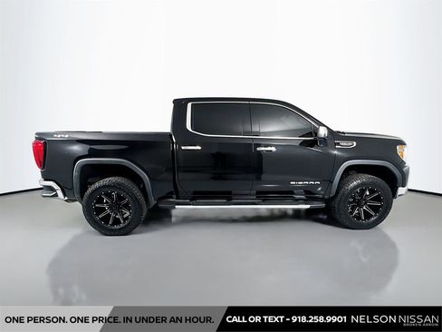 Used 2019 GMC Sierra 1500 SLT w/ SLT Premium Package AWD/4WD image 4
