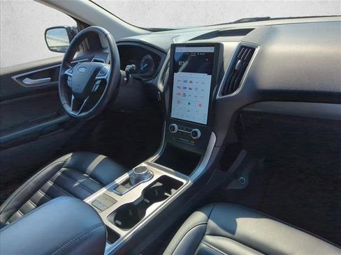 Used 2024 Ford Edge SEL image 21