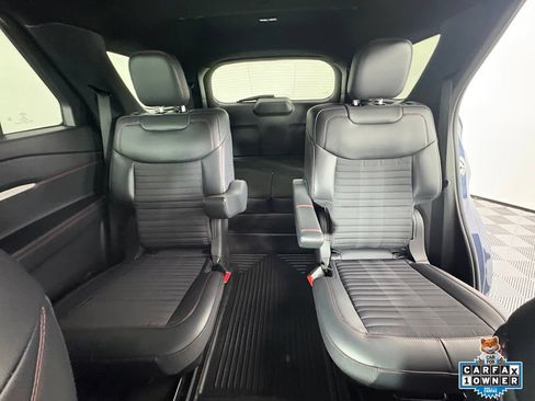 Certified 2025 Ford Explorer ST-Line AWD/4WD image 6