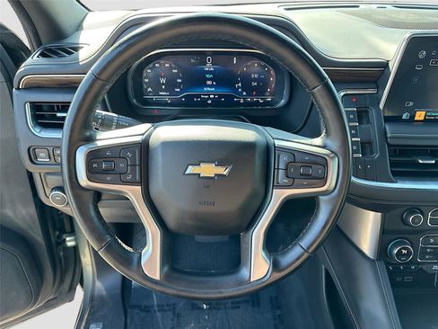 Used 2023 Chevrolet Suburban Premier image 11