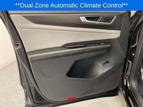 Certified 2024 Volkswagen Atlas Peak Edition SEL image 13