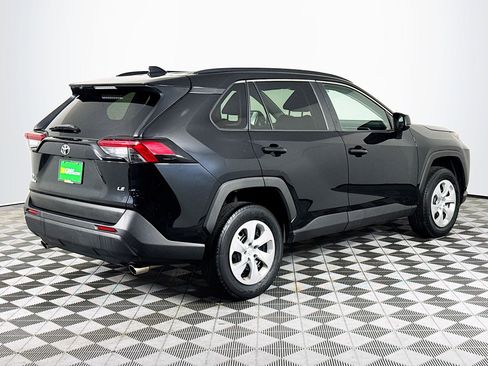 Used 2019 Toyota RAV4 LE image 10