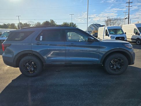 New 2026 Ford Explorer Tremor w/ Tremor Ultimate Package AWD/4WD image 13