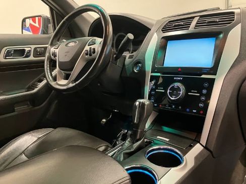 Used 2014 Ford Explorer Limited w/ Equipment Group 301A image 44