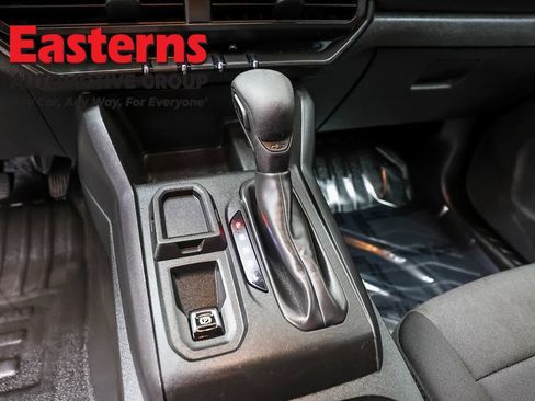 Used 2023 Chevrolet Colorado W/T RWD image 12