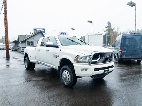Used 2017 RAM 3500 Laramie Longhorn image 27