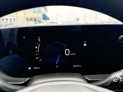 Certified 2025 Buick Envista Sport Touring image 15