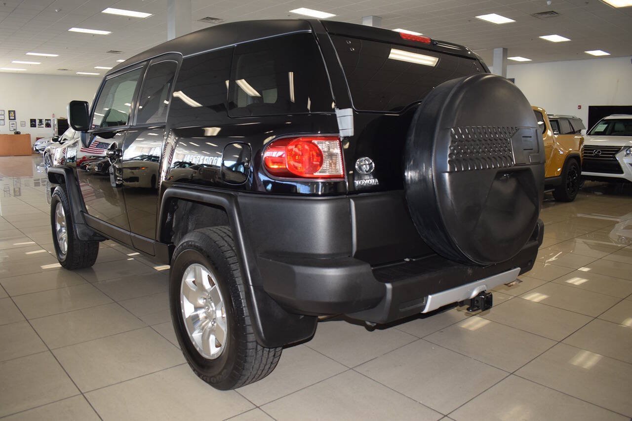 Used 2010 Toyota FJ Cruiser 4WD w/ Upgrade Pkg 2 image 4