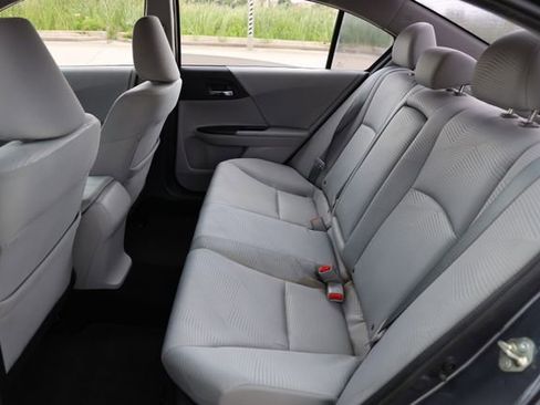 Used 2016 Honda Accord LX image 12