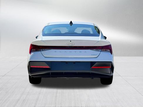 New 2026 Hyundai Elantra Limited image 6