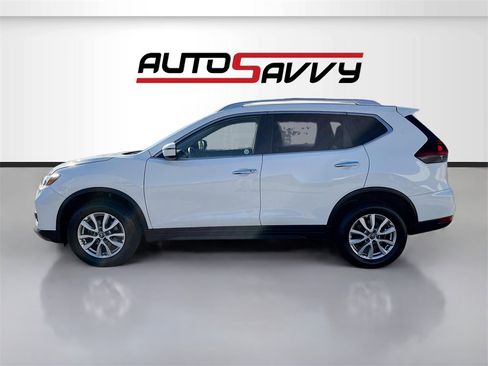 Used 2020 Nissan Rogue SV image 4