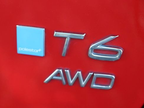 Used 2015 Volvo XC60 T6 R-Design Platinum AWD/4WD image 5
