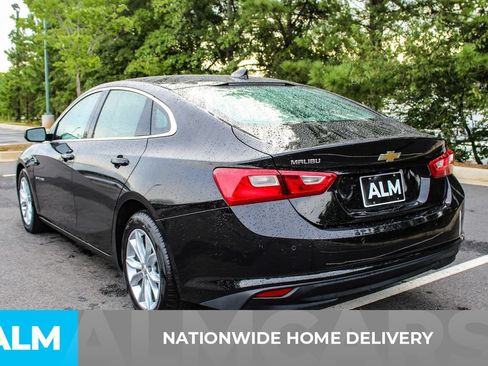 Used 2025 Chevrolet Malibu LT FWD image 4