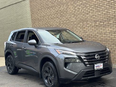 New 2026 Nissan Rogue SV w/ Cold Weather Package AWD/4WD image 2