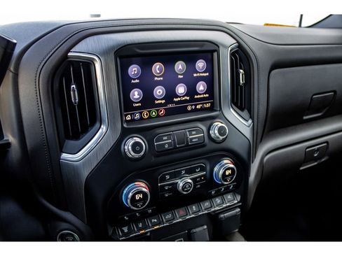 Used 2023 GMC Sierra 3500 Denali image 33