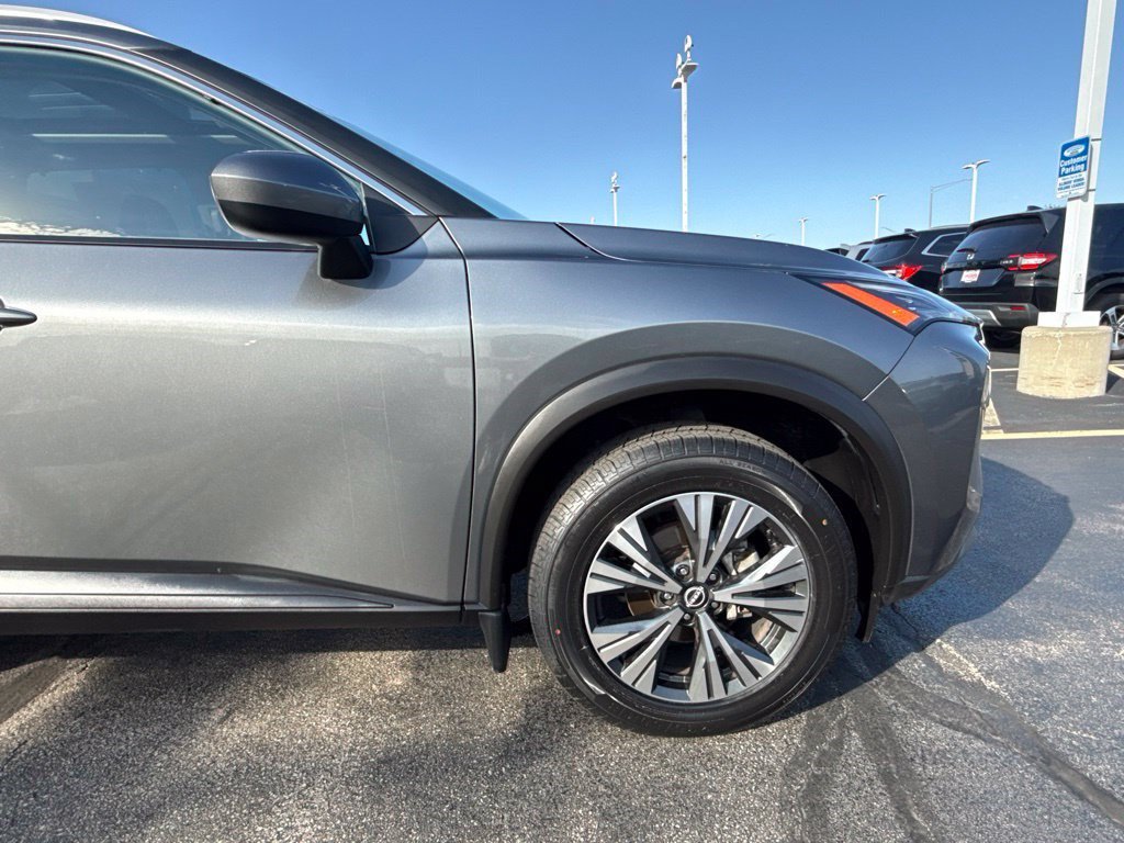 Used 2023 Nissan Rogue SV w/ SV Premium B Package AWD/4WD image 15