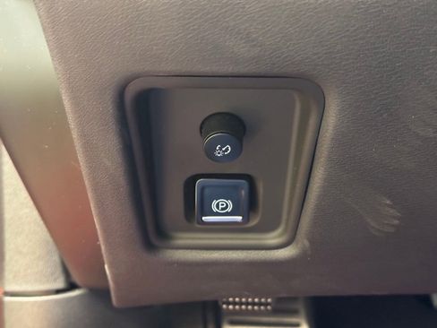 Used 2024 Chevrolet Corvette Stingray Preferred Conv w/ Z51 Performance Package image 26