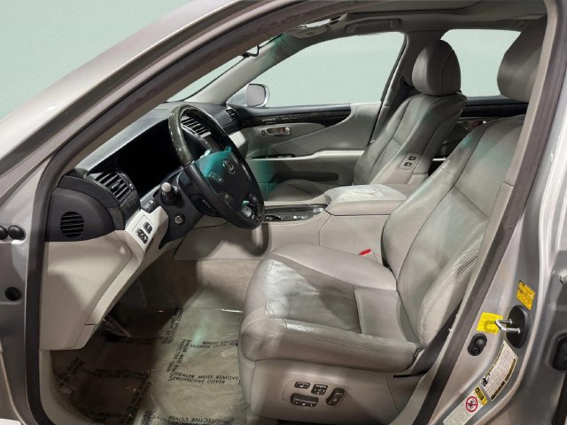 Used 2012 Lexus LS 460 AWD w/ Luxury Value Edition image 26