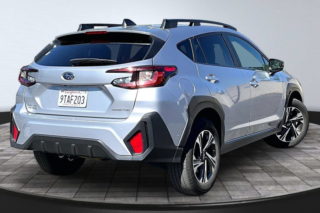 Used 2025 Subaru Crosstrek 2.5i Premium AWD/4WD image 22