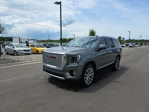 Used 2021 GMC Yukon Denali w/ Denali Premium Package AWD/4WD image 1