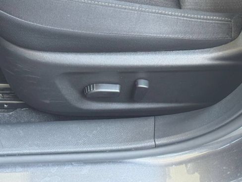 Used 2025 Nissan Altima 2.5 SV FWD image 18