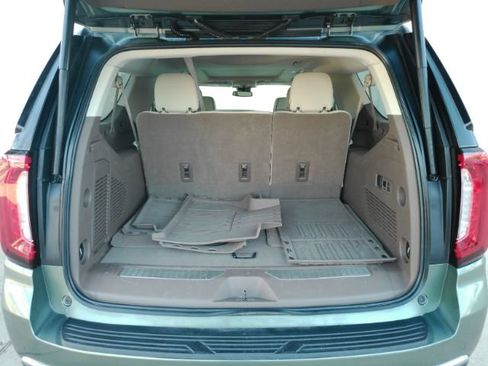 Used 2023 GMC Yukon XL Denali image 25
