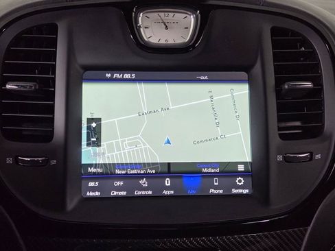 Used 2023 Chrysler 300 C image 24