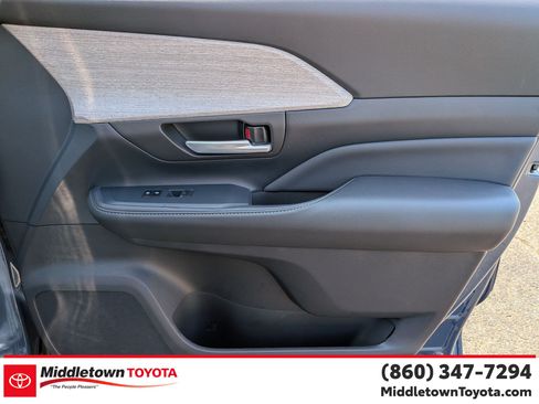 Certified 2024 Toyota Grand Highlander AWD Hybrid image 36