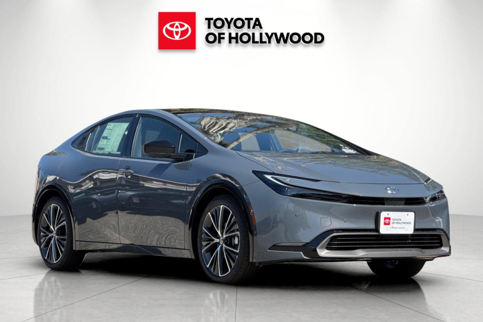 New 2027 Toyota Prius Limited w/ Limited Premium Package FWD image 2