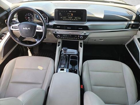 Used 2022 Kia Telluride S FWD image 21