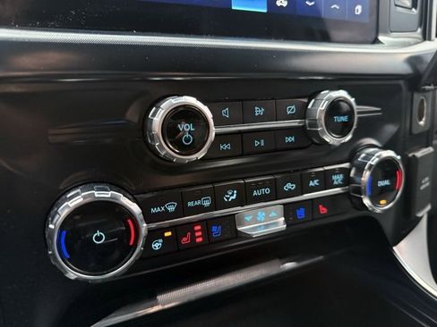 Used 2022 Ford F150 Limited image 29